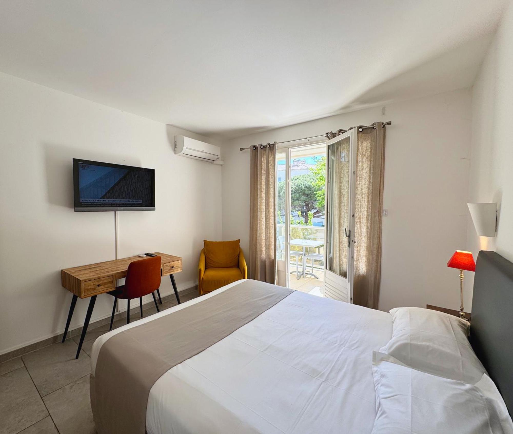 Hotel Western Casa Bianca, Piscine Interieure Et Exterieure 3*