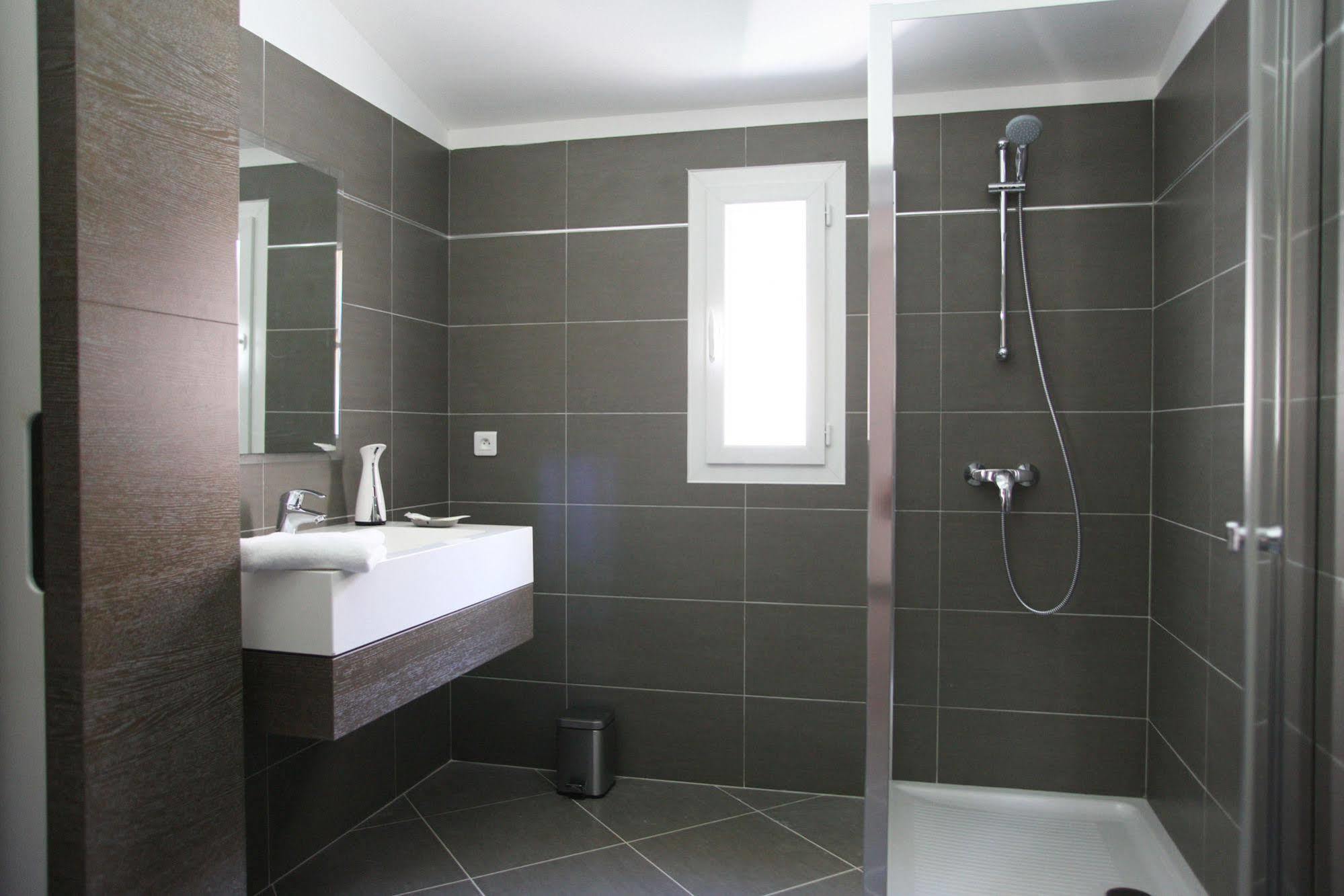 Casa Bianca 3* Calvi (Corsica)